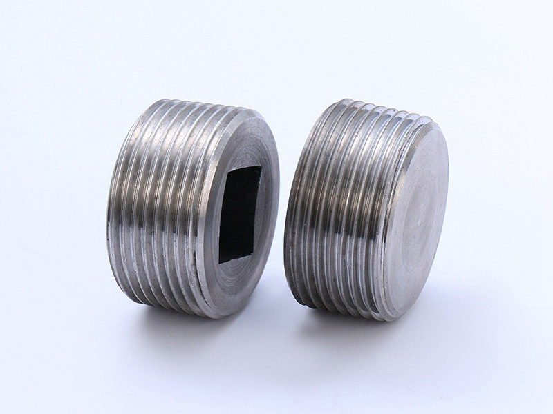 Internal square plug